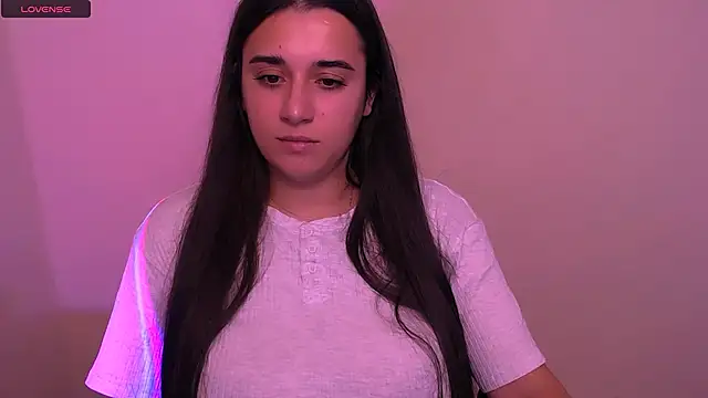 Snapshot of AlinaDoll_ chatting on 5, 11, 2025 AlinaDoll online show from 5, 11, 2025