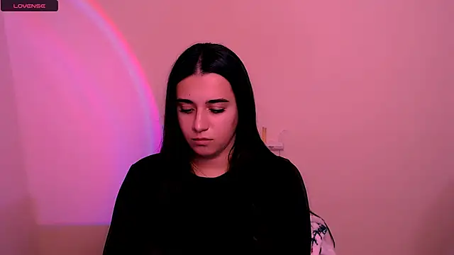 Snapshot of AlinaDoll_ chatting on 8, 11, 2025 AlinaDoll online show from 8, 11, 2025