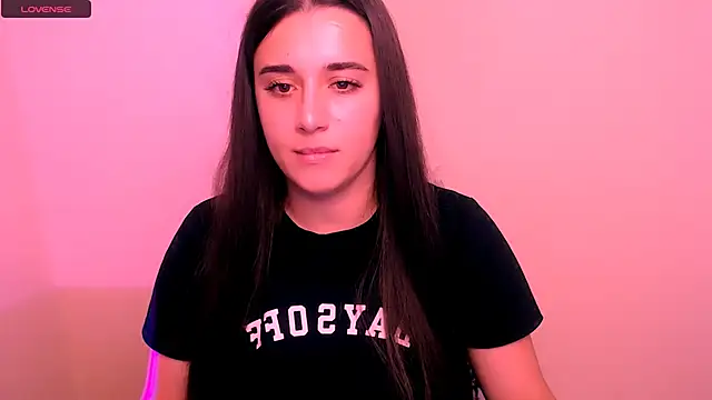 Snapshot of AlinaDoll_ chatting on 14, 11, 2025 AlinaDoll online show from 14, 11, 2025