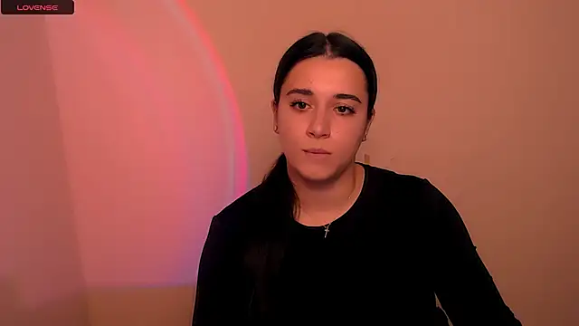 Snapshot of AlinaDoll_ chatting on 3, 12, 2025 AlinaDoll online show from 3, 12, 2025