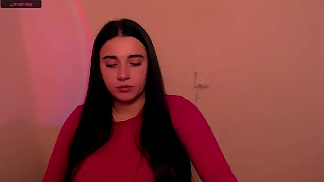 Snapshot of AlinaDoll_ chatting on 15, 12, 2025 AlinaDoll online show from 15, 12, 2025