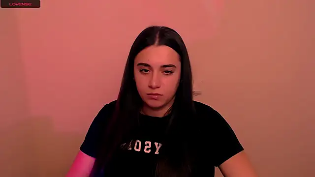 Snapshot of AlinaDoll_ chatting on 22, 12, 2025 AlinaDoll online show from 22, 12, 2025