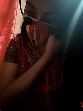 Snapshot of Tamil_White_Rose chatting on 22, 12, 2025 Tamil White Rose online show from 22, 12, 2025