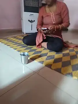 Snapshot of Lailamajnu1996 chatting on 20, 2, 2026 Lailamajnu1996 online show from 20, 2, 2026