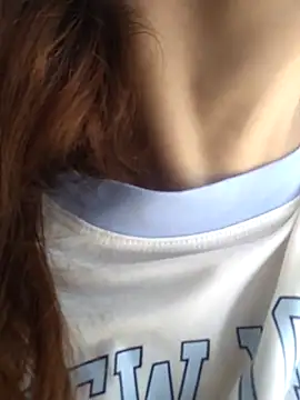 Xeena  online show from 25, 11, 2025