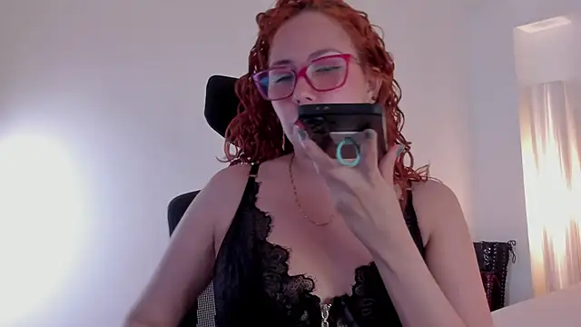 MistressErza online show from 9, 6, 2026