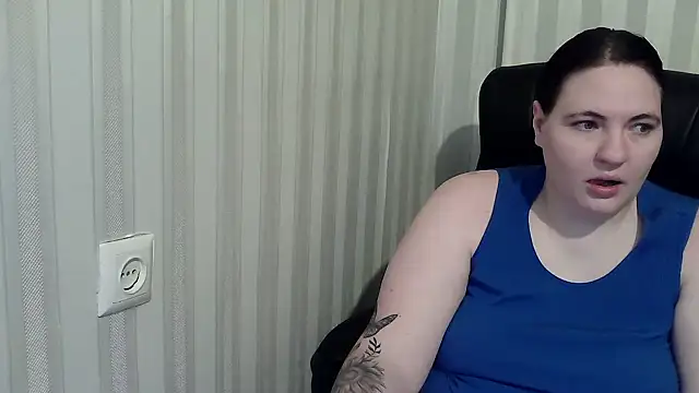 XLisaBlueXsS online show from 9, 11, 2025