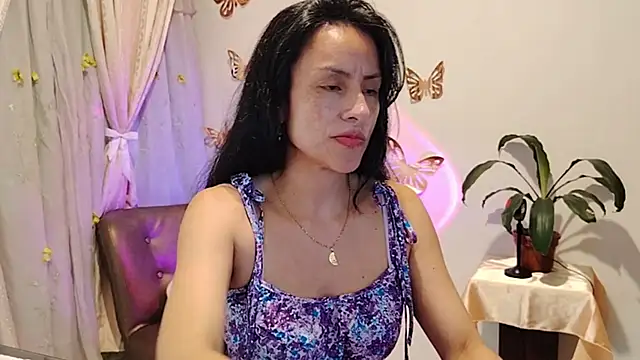 Bella Exhibition online show from 25, 11, 2025