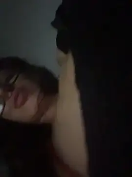 Snapshot of zowi101 chatting on 15, 12, 2025 zowi101 online show from 15, 12, 2025