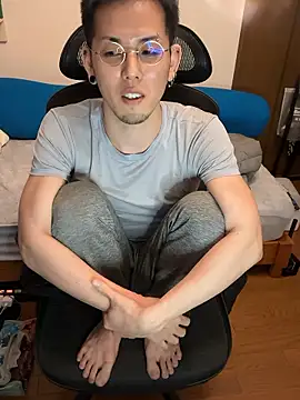 Snapshot of ippei0001 chatting on 6, 11, 2025 ippei0001 online show from 6, 11, 2025