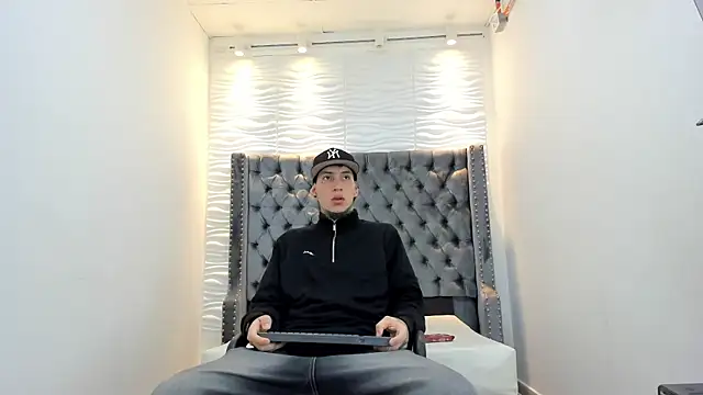 DANTE ARMSTRONG online show from 7, 1, 2026