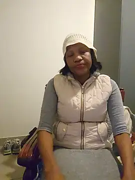 Mommy Sienna online show from 12, 5, 2026
