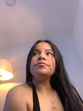 Snapshot of violettabond chatting on 21, 4, 2026 violettabond online show from 21, 4, 2026