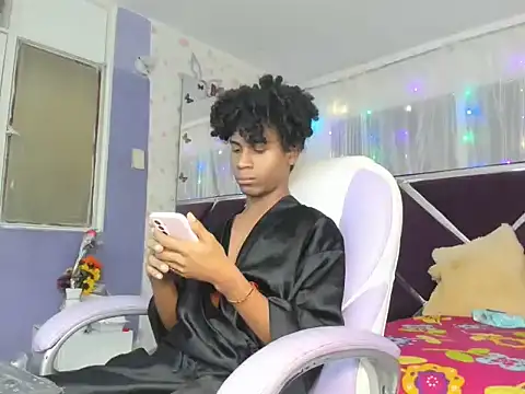 Snapshot of Santy_bigcock_01 chatting on 9, 1, 2026 Santy bigcock 01 online show from 9, 1, 2026