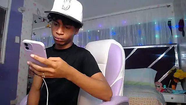 Santy bigcock 01 online show from 14, 4, 2026