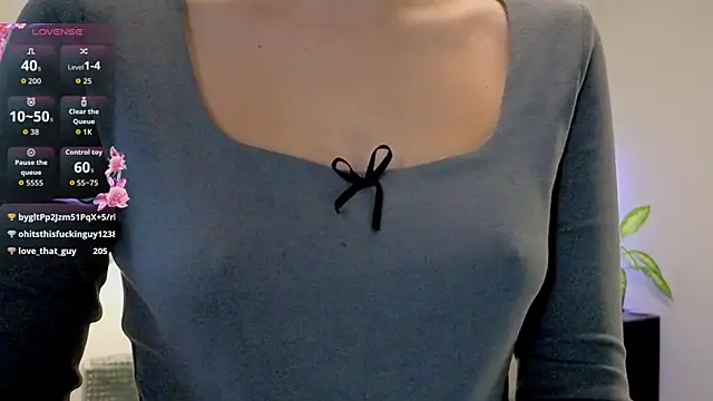 violetwluv online show from 4, 12, 2025