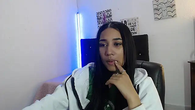 lyam ebony  online show from 14, 2, 2026