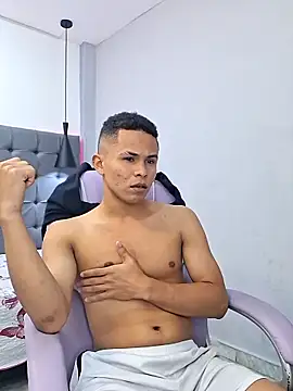 Liams18 online show from 14, 11, 2025