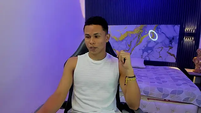 Liams18 online show from 6, 4, 2026