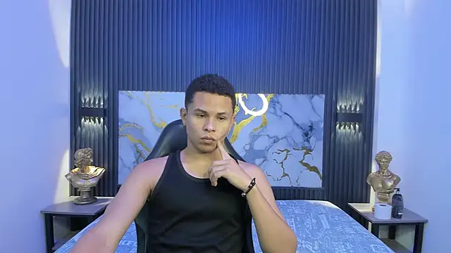 Liams18 online show from 10, 4, 2026