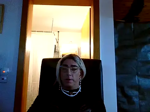 AgnesCross39 online show from 14, 11, 2025