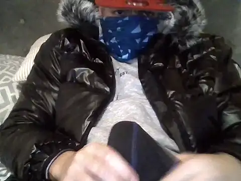 peluche374 online show from 16, 4, 2026