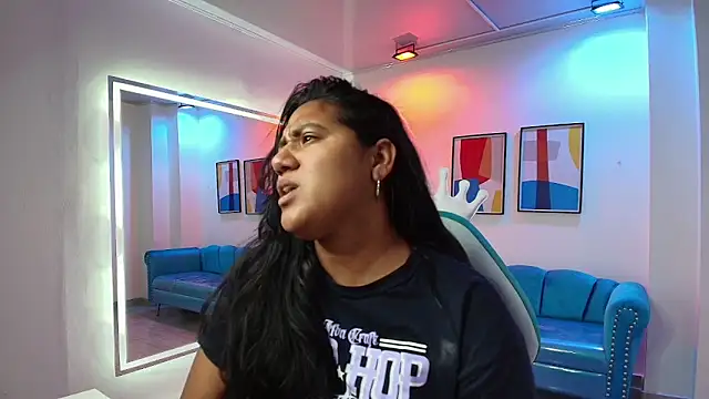 Snapshot of Alondra_gomexxx chatting on 6, 11, 2025 Alondra gomexxx online show from 6, 11, 2025