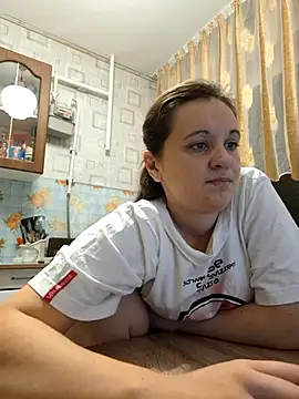 Snapshot of LinaLorien chatting on 10, 11, 2025 LinaLorien online show from 10, 11, 2025