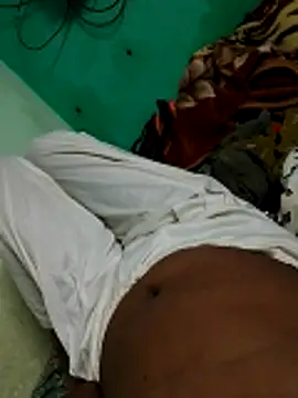 Snapshot of Couple1114 chatting on 6, 11, 2025 Couple1114 online show from 6, 11, 2025