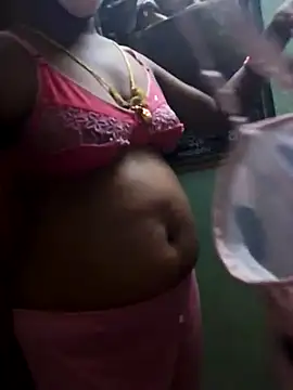 Snapshot of Couple1114 chatting on 15, 11, 2025 Couple1114 online show from 15, 11, 2025