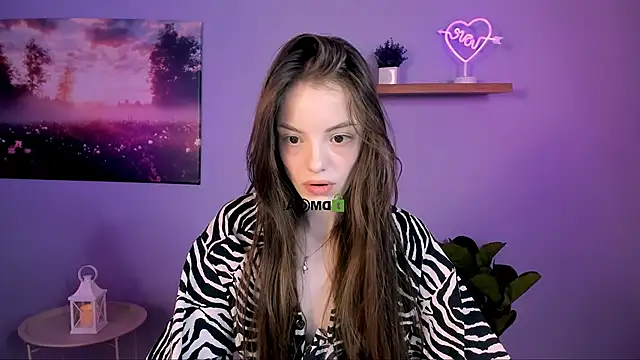 Snapshot of mia_starrr_ chatting on 25, 11, 2025 mia starrr online show from 25, 11, 2025