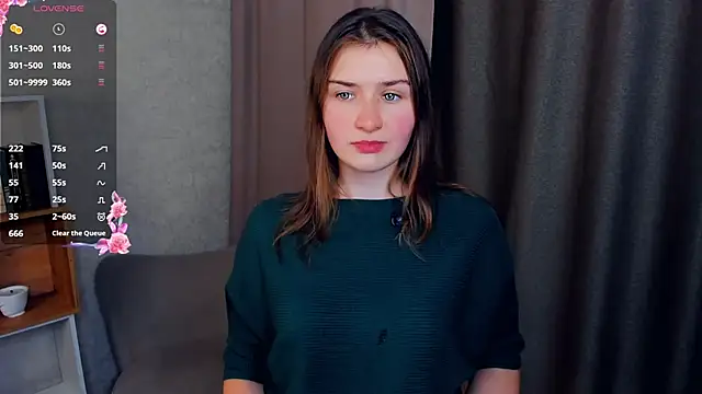 Snapshot of JosieNadile chatting on 6, 11, 2025 JosieNadile online show from 6, 11, 2025