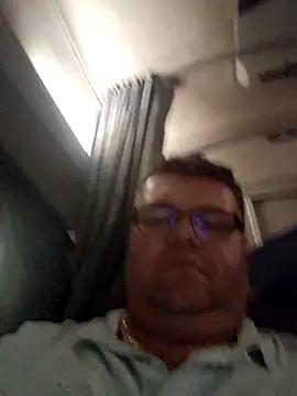 Snapshot of Grase44 chatting on 9, 11, 2025 Grase44 online show from 9, 11, 2025