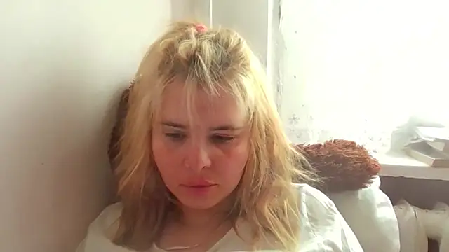 HornyElena online show from 14, 4, 2026