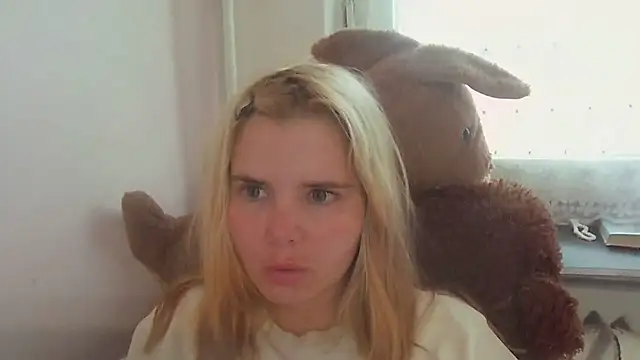 Snapshot of HornyElena chatting on 21, 6, 2026 HornyElena online show from 21, 6, 2026