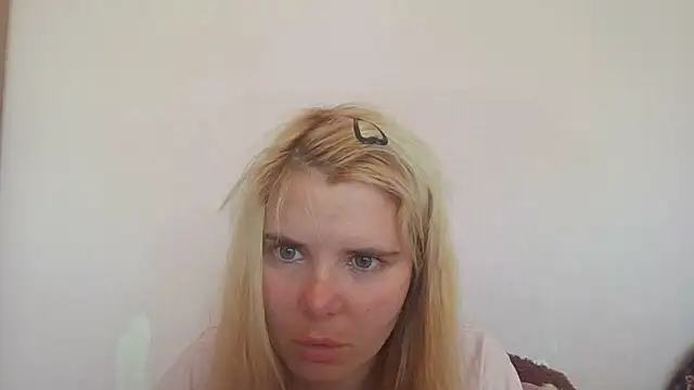Snapshot of HornyElena chatting on 24, 6, 2026 HornyElena online show from 24, 6, 2026