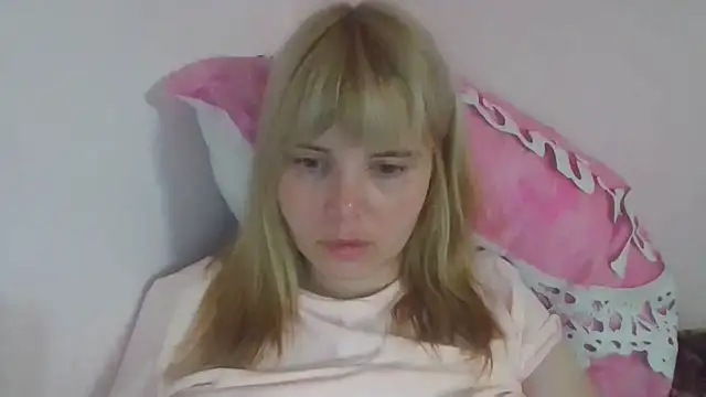 Snapshot of HornyElena chatting on 29, 7, 2026 HornyElena online show from 29, 7, 2026