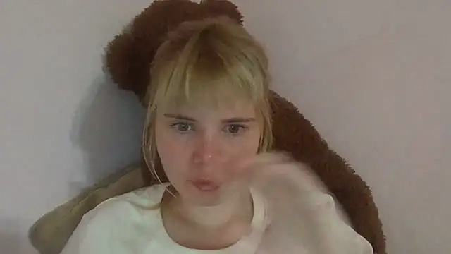 Snapshot of HornyElena chatting on 31, 7, 2026 HornyElena online show from 31, 7, 2026