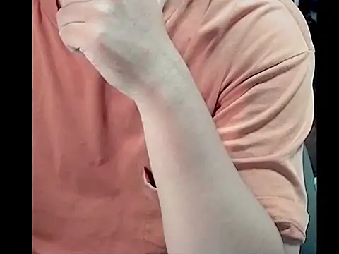 Snapshot of kk05483 chatting on 5, 11, 2025 kk05483 online show from 5, 11, 2025