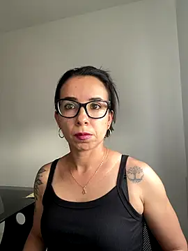 Vicky ro online show from 18, 11, 2025