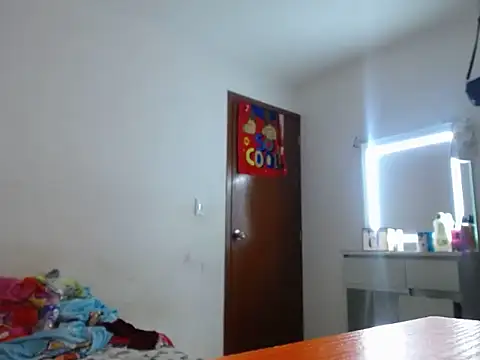 Snapshot of alma-bila chatting on 24, 11, 2025 alma-bila online show from 24, 11, 2025