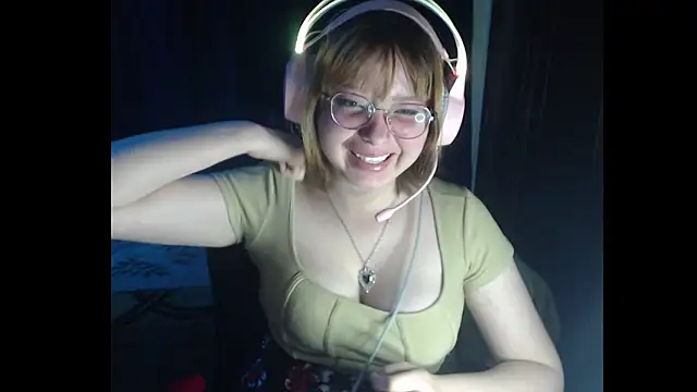 Snapshot of Michi_sauria1 chatting on 27, 11, 2025 Michi sauria1 online show from 27, 11, 2025