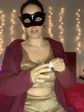 Snapshot of massagistahotbrunette chatting on 16, 1, 2026 massagistahotbrunette online show from 16, 1, 2026