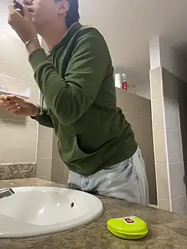 Snapshot of daddyssecret_ chatting on 3, 2, 2026 daddyssecret online show from 3, 2, 2026