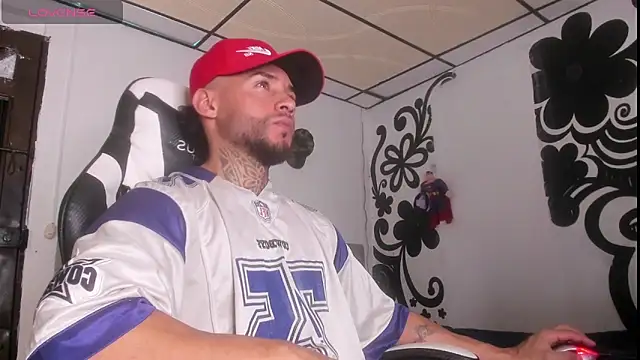 couple-hothot online show from 11, 11, 2025