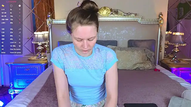 HolyBabyDoll online show from 19, 11, 2025