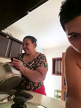 Snapshot of Maria-1976 chatting on 16, 12, 2025 Maria-1976 online show from 16, 12, 2025