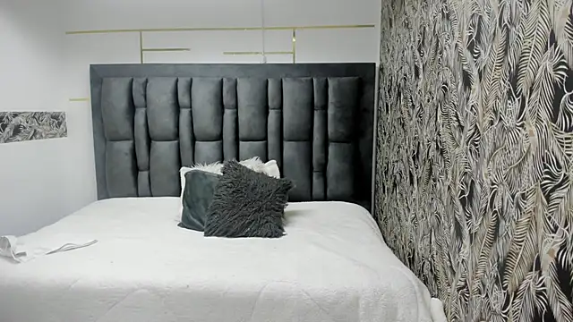 Snapshot of Nina__Sky chatting on 12, 11, 2025 Nina Sky online show from 12, 11, 2025