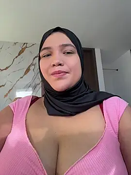 Snapshot of sweetmuslim01 chatting on 23, 4, 2026 sweetmuslim01 online show from 23, 4, 2026