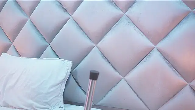 crystal gilton online show from 16, 2, 2026